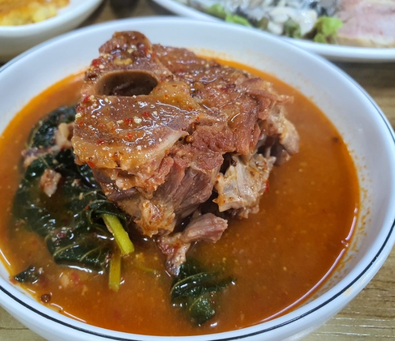 최부자왕족발 이미지