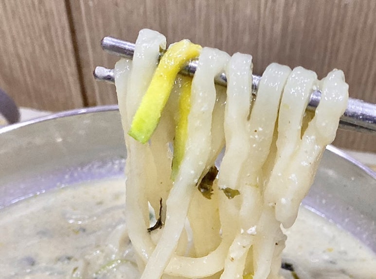 순봉홍두깨손칼국수 이미지