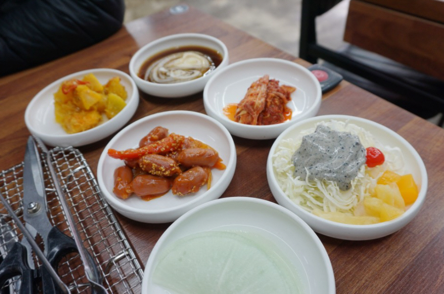 행운숯불갈비 이미지