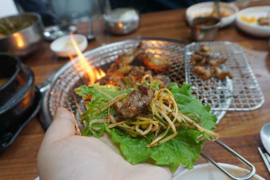 행운숯불갈비 이미지