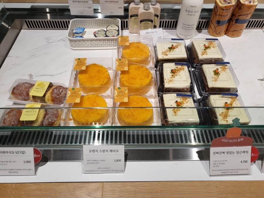 베이커 리(Baker Lee) 이미지