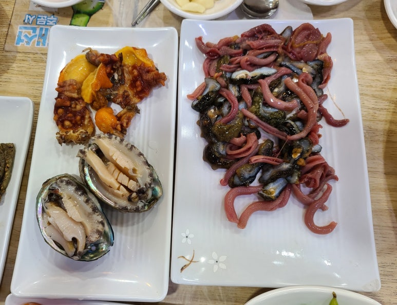자갈치원조연탄불산꼼장어;김천횟집 이미지