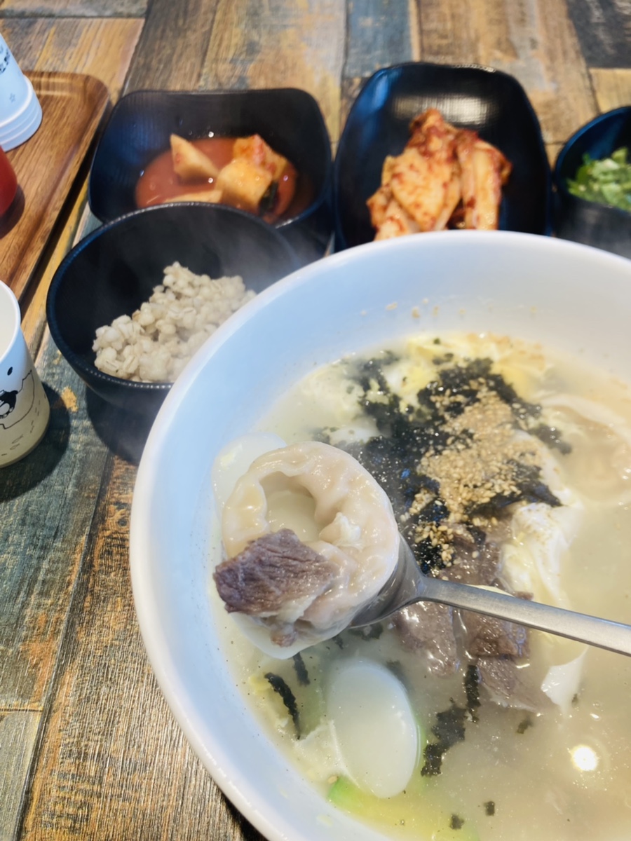 수란손칼국수 이미지