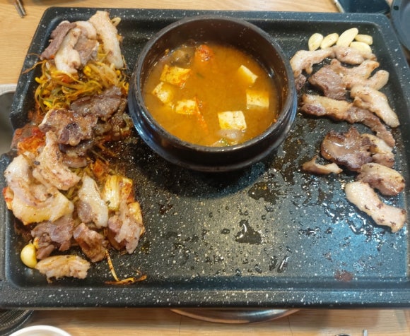 해물육탄전 이미지