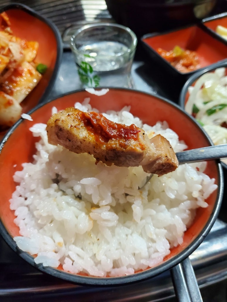 중동연탄구이 이미지