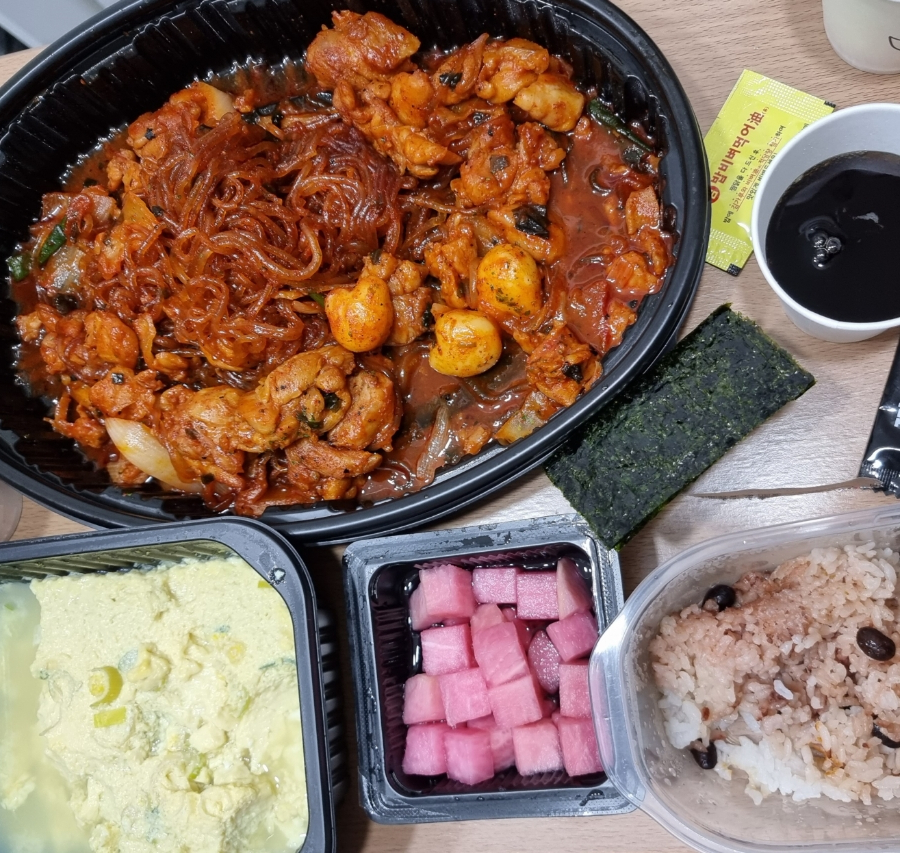 두마리찜닭두찜대전 이미지