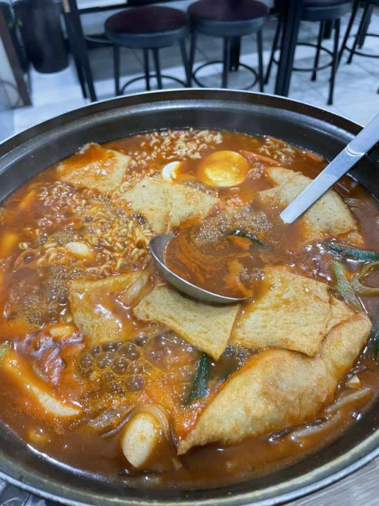 쌉돼지 이미지