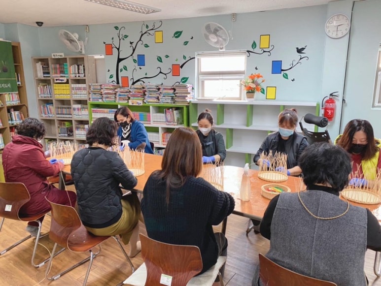 작은작업실마크라메 이미지