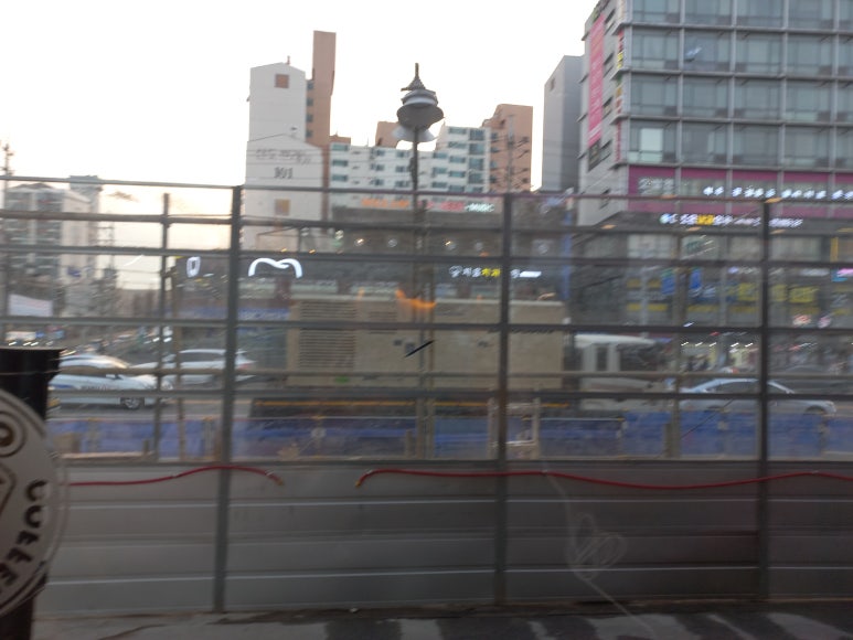 지음치과의원 이미지