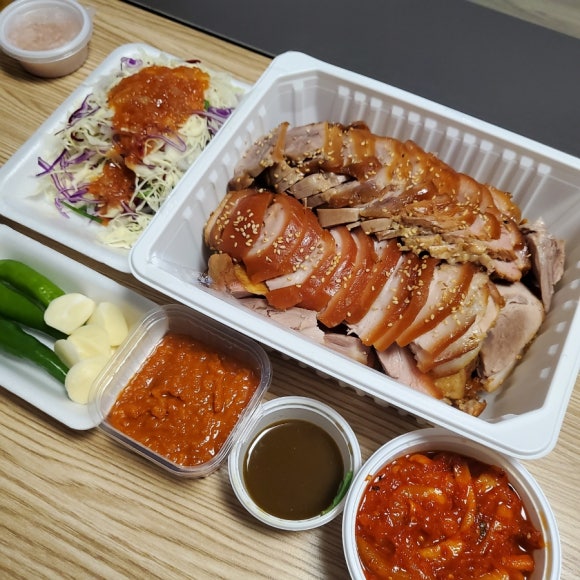 송서방네왕족발 이미지