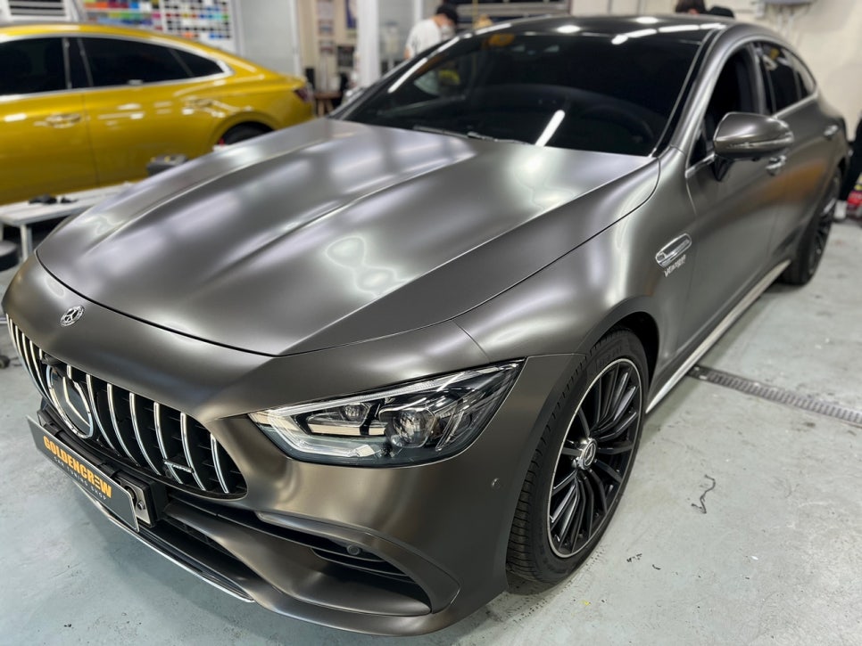 서울 강서구 / 랩핑 / 실내 랩핑 / 벤츠 / AMG GT