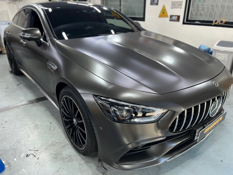 서울 강서구 / 랩핑 / 실내 랩핑 / 벤츠 / AMG GT