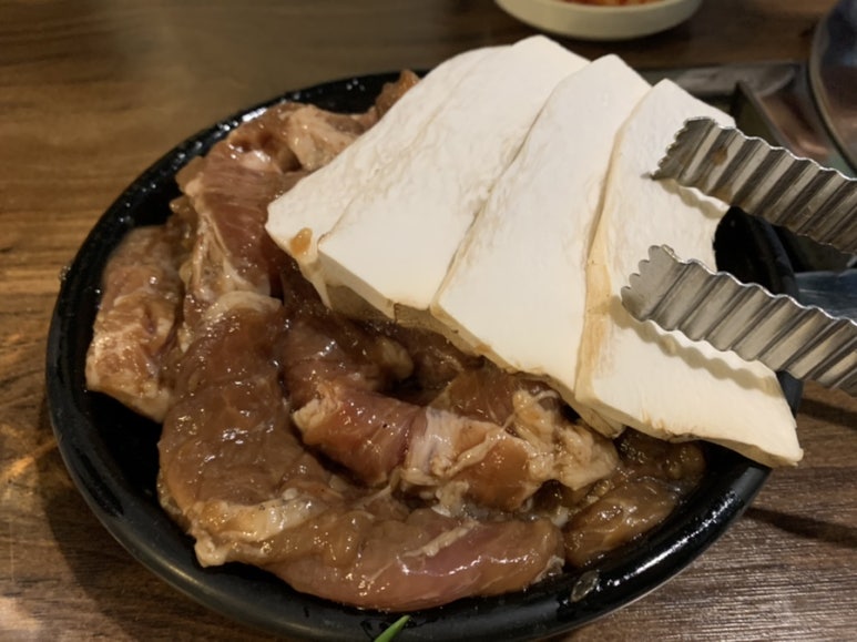 꼴통들의고깃집 이미지