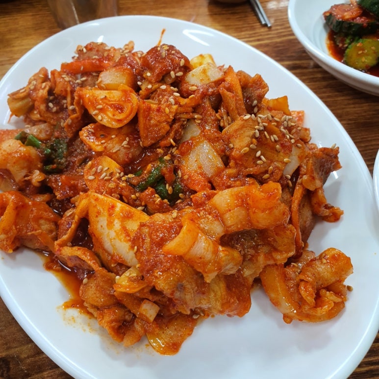 활기찬가마솥국밥 이미지