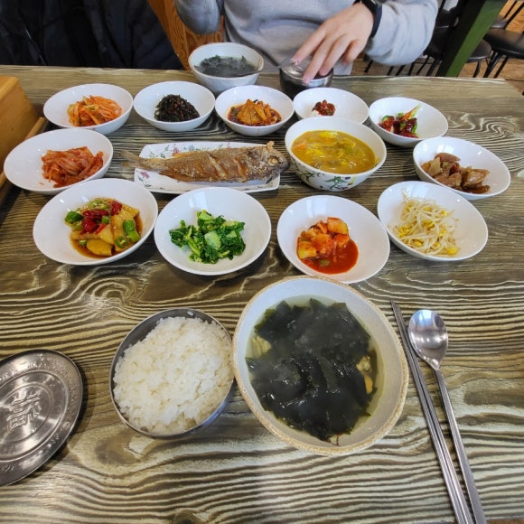 봉써니국수실내마차 이미지