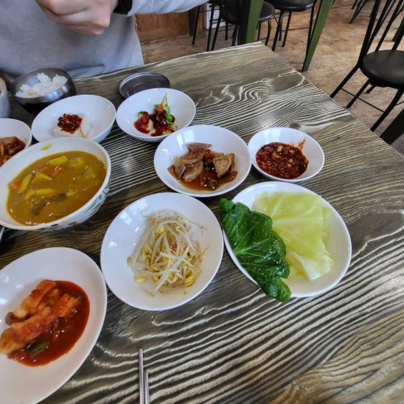 봉써니국수실내마차 이미지