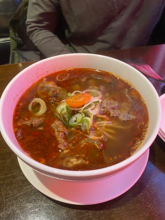 충칭우육면 이미지