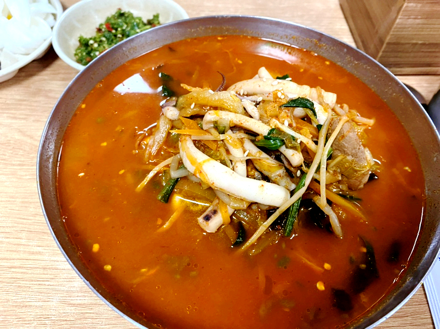 청년반점&청년커피 이미지