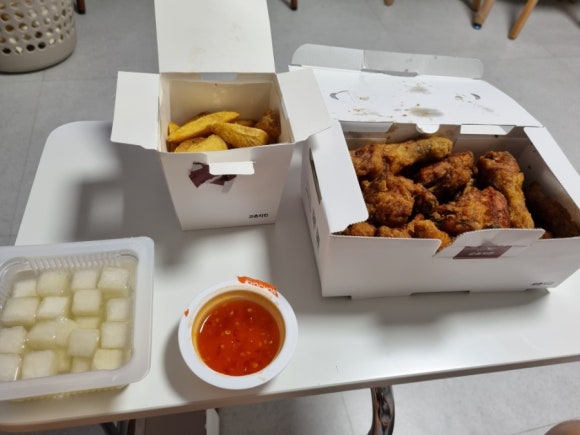 교촌치킨범계점 이미지