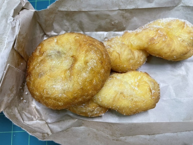 황금찹쌀꽈배기 이미지