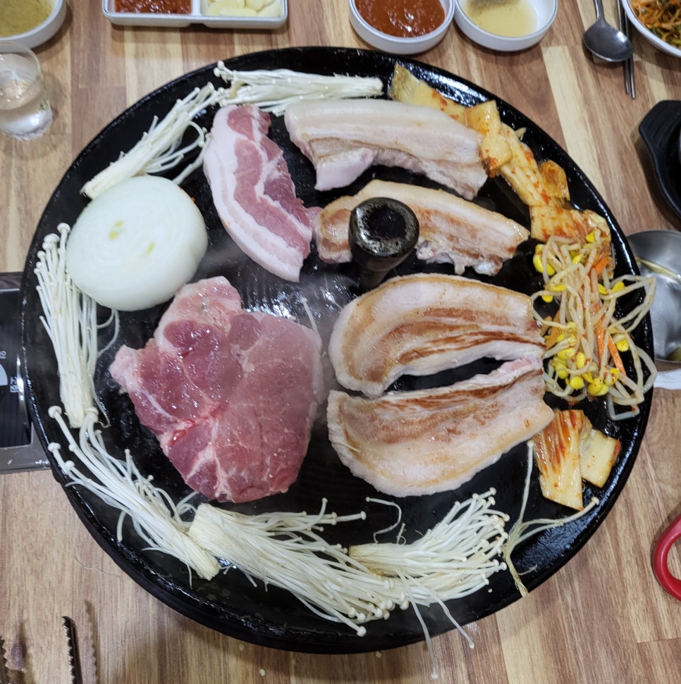 순진한삼겹살 이미지