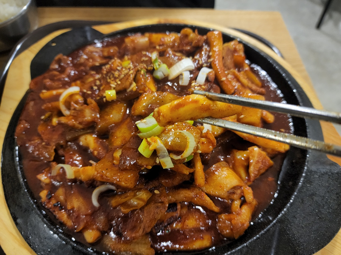 제육보스 이미지