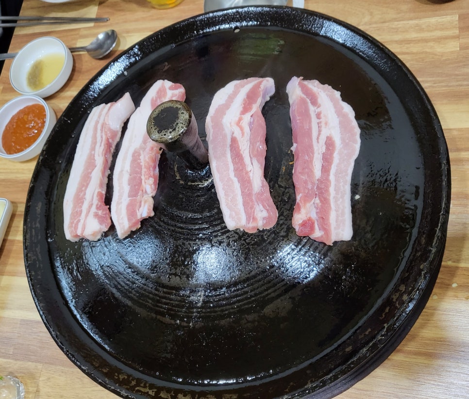 순진한삼겹살 이미지