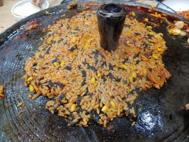 오동통솥뚜껑생삼겹살 이미지