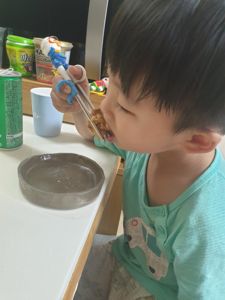 치킨플러스 이미지