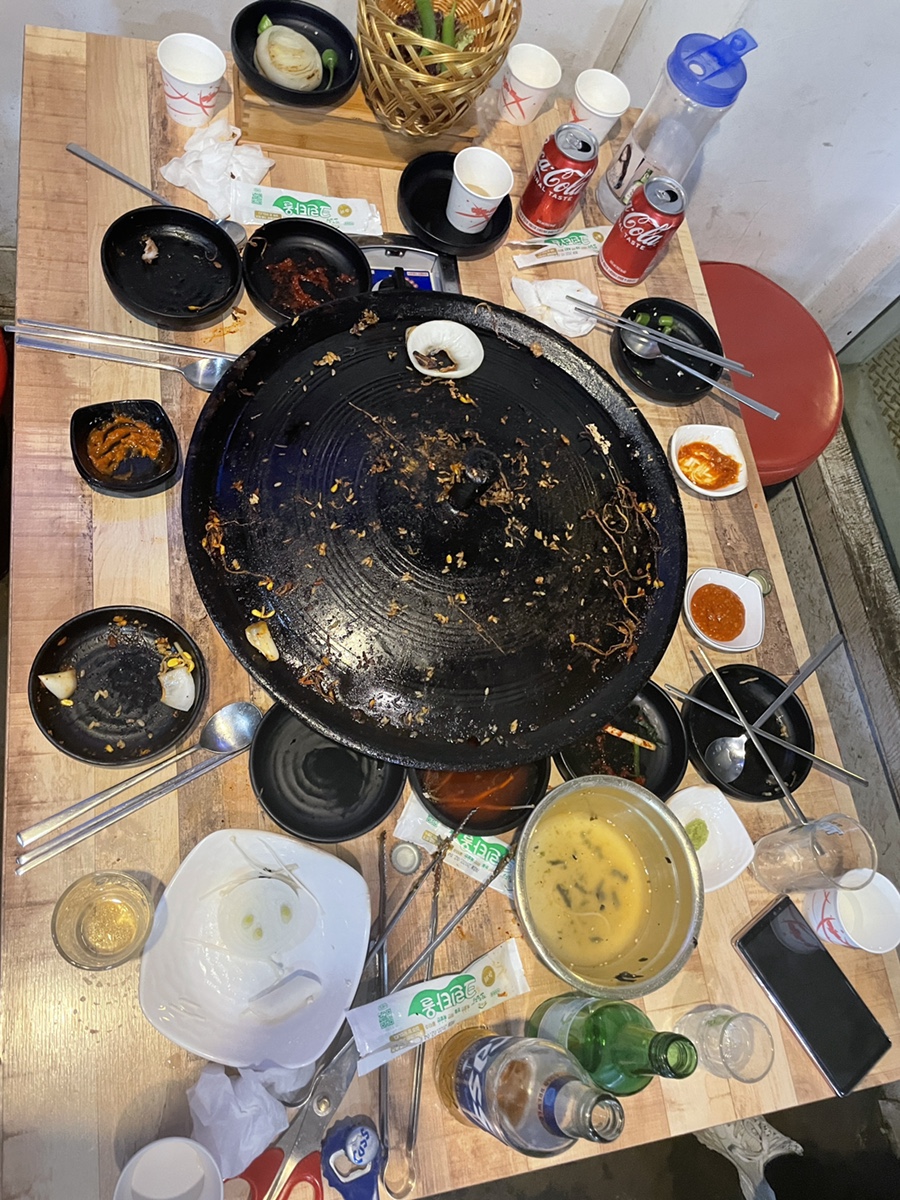 유장군솥뚜껑삼겹살 이미지