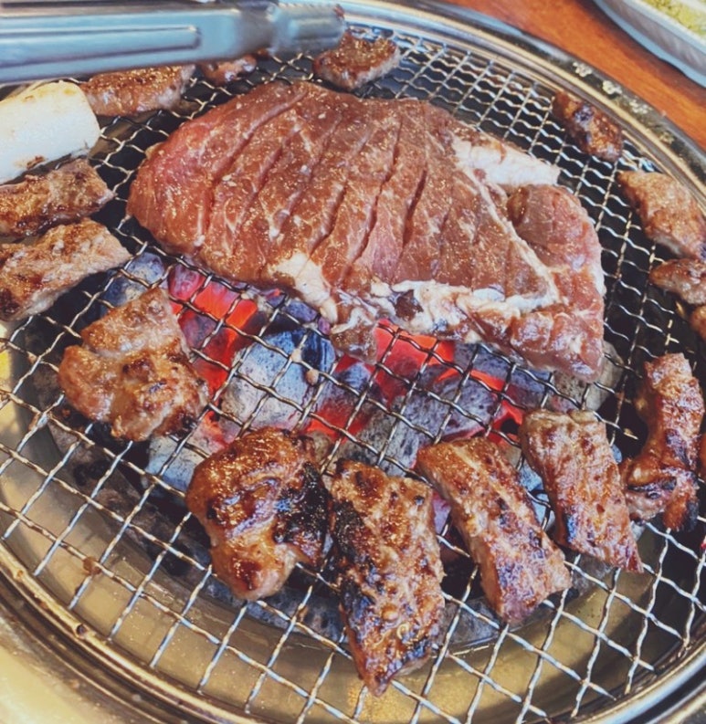 황금돼지강정 이미지