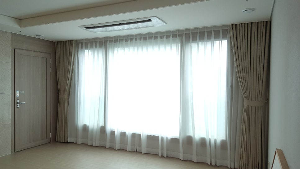 커튼이야기천 이미지