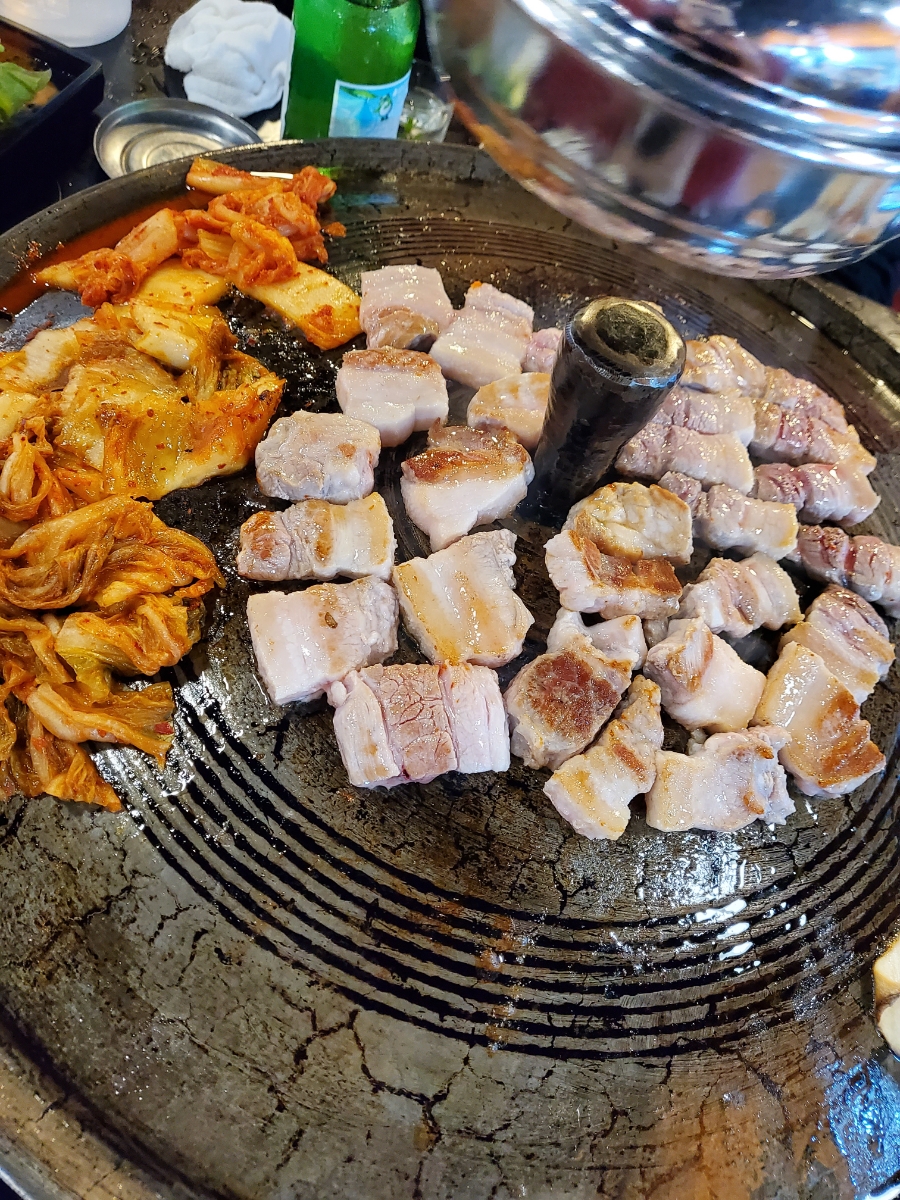 48블럭솥뚜껑삼겹살 이미지