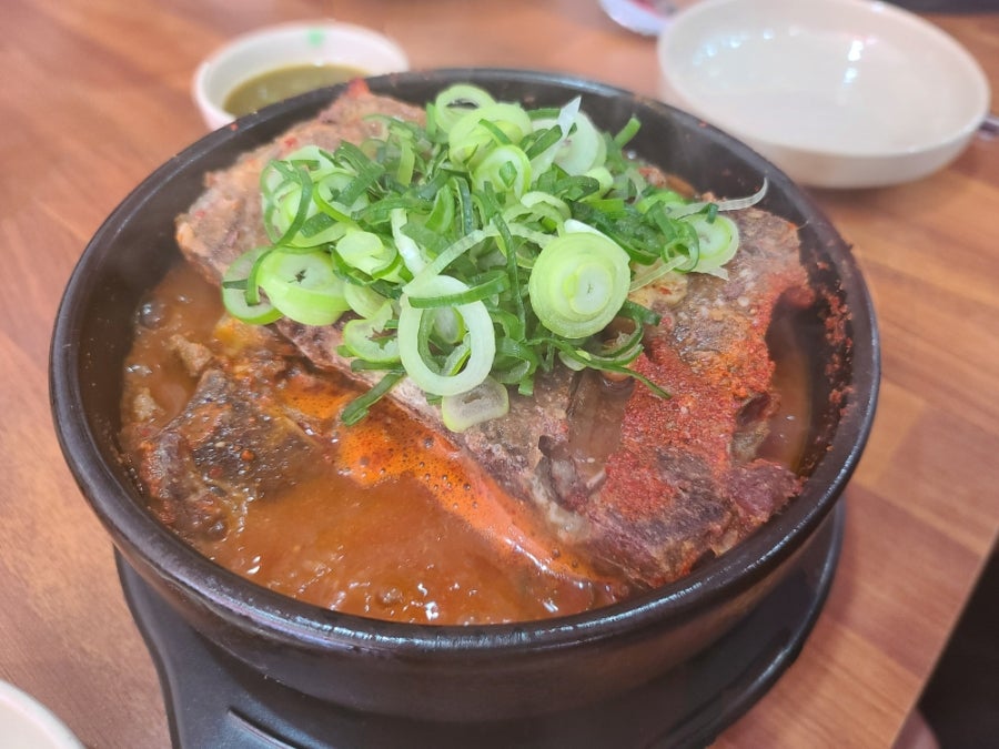 달봉아얼큰한뼈해장국 이미지
