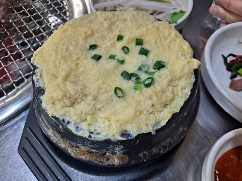 지리산흑돼지뒷통구이 이미지