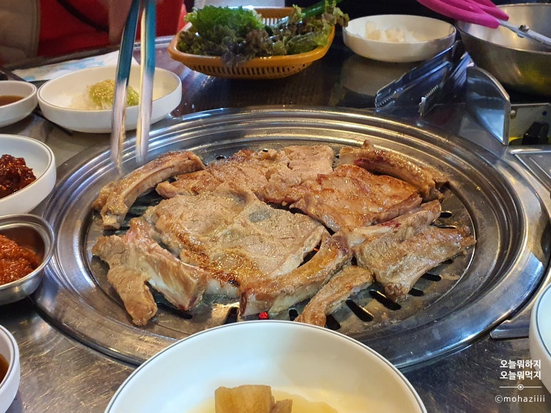 통숯불돼지갈비 이미지