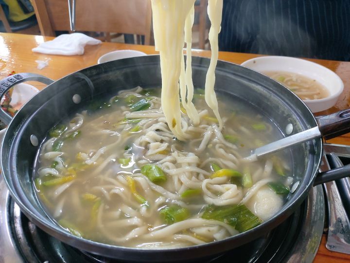 백칼국수 이미지