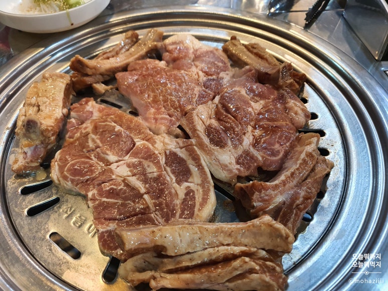 통숯불돼지갈비 이미지