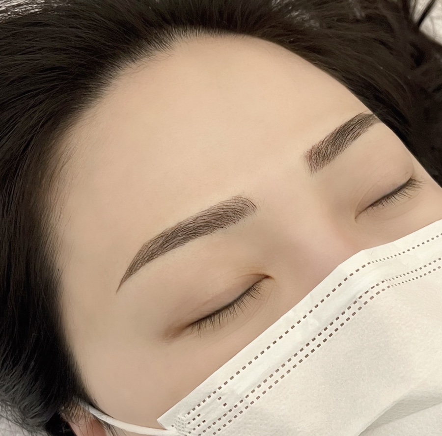 레빗브로우 이미지