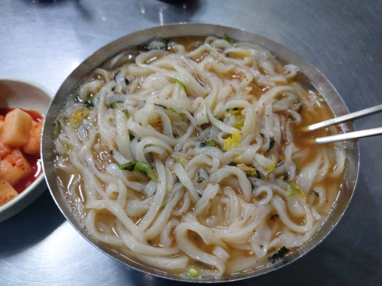이모칼국수 이미지
