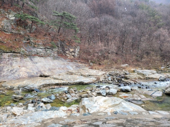 증산수도계곡캠핑장 이미지