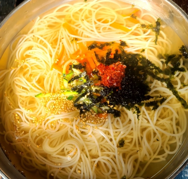 옛날양푼국수 이미지