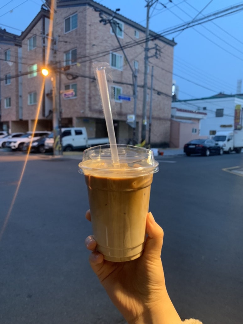 황실로스터스 이미지