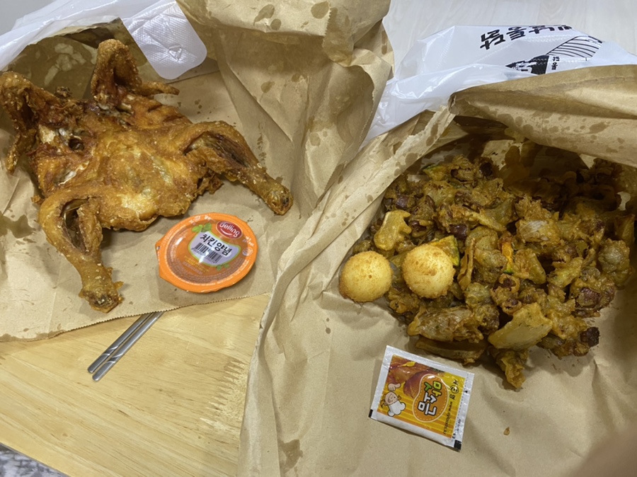 돌통돌아온옛날통닭 이미지