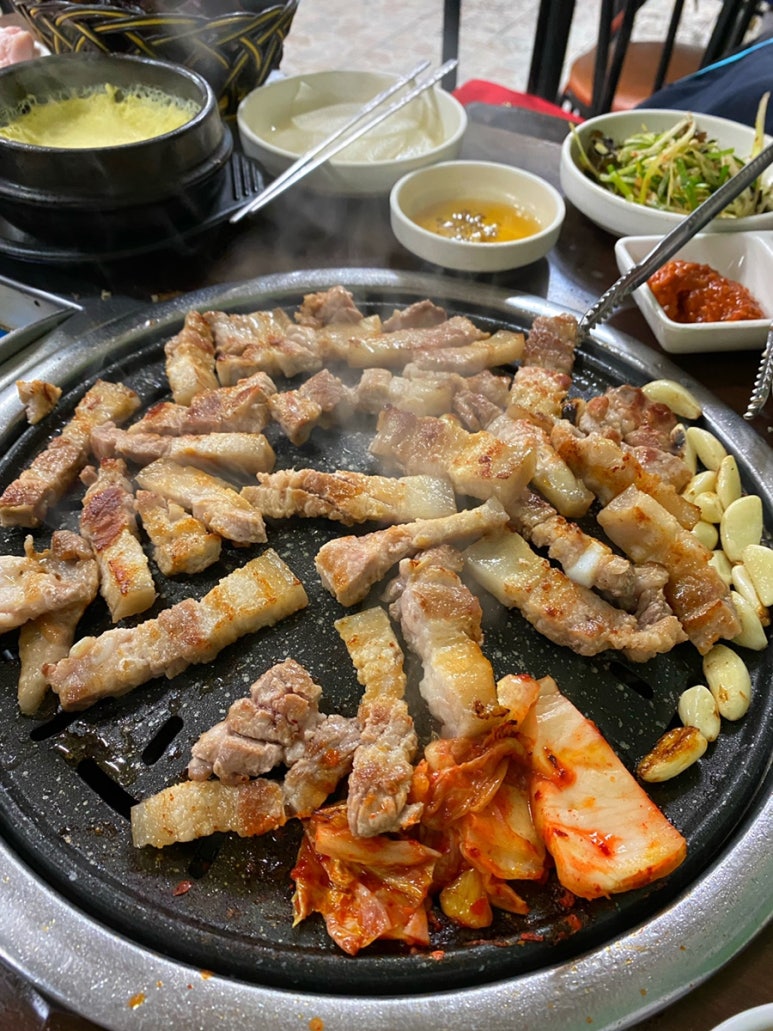 돼지야놀자 이미지