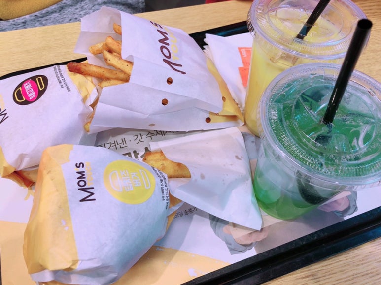 맘스터치구로항동점 이미지