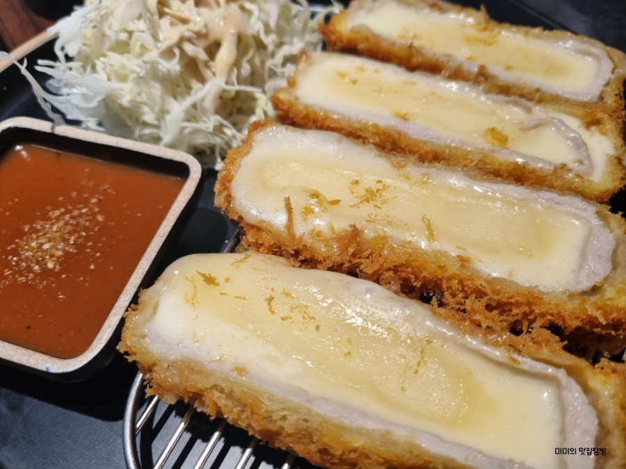 꿀꿀카츠 이미지