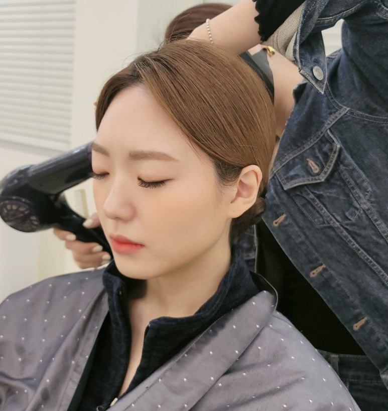 터치by현정 이미지