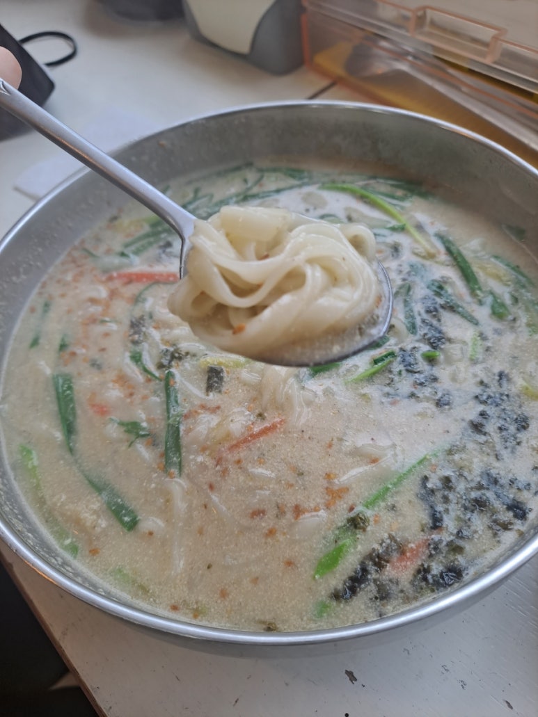 팔복손칼국수 이미지