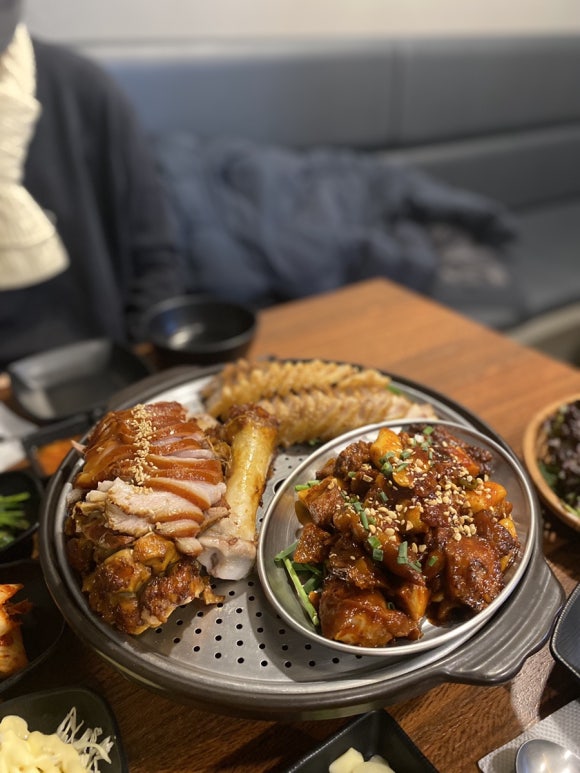백년족발보쌈근화점 이미지